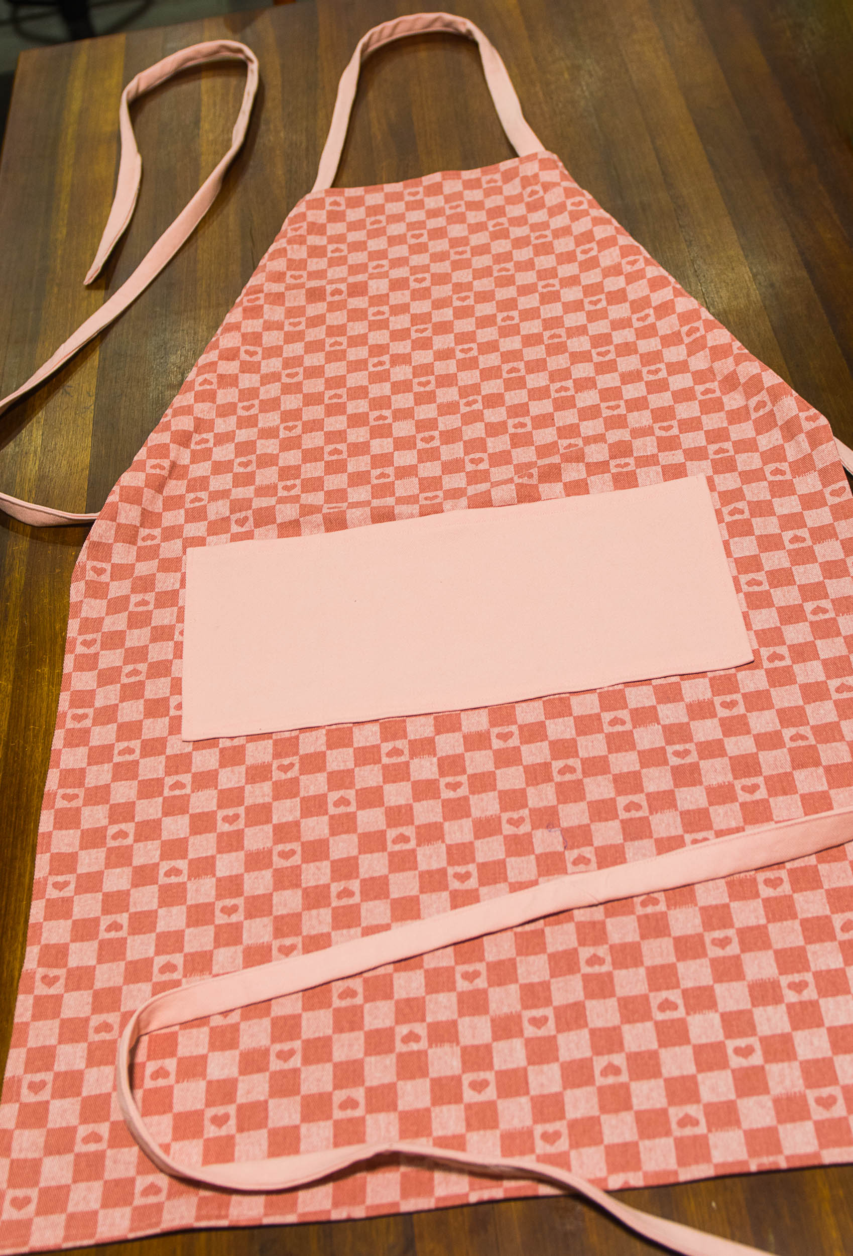 Sew Your Own Adjustable Apron